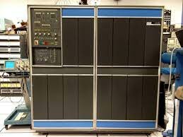 IBM 1401-CREADA POR LA IBM.