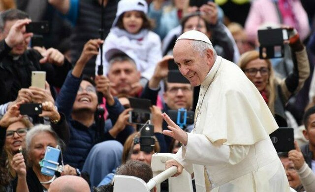 Alfred Binet desarrolla métodos para estudiar las características de personalidad de las personas eminentes.