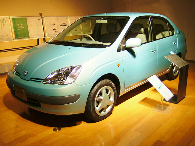 Primer carro híbrido