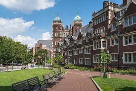 Primer programa con titulo de posgrado