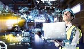 1990 se destaca por la introducción de la planificación de recursos empresariales (ERP). Un ERP es un software para la gestión y automatización de las actividades de una empresa.