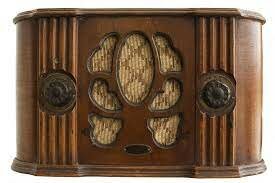 Aparecen los Primeros Radios