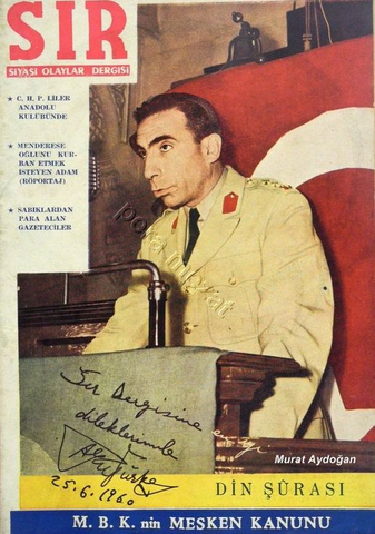 Turkes dichiara lo stato d'emergenza e assume i pieni poteri