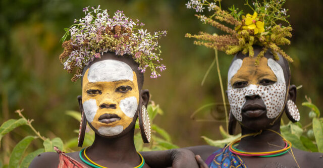 1950  Identificación de la identidad Étnica  y Tribal de Culturas Africanas