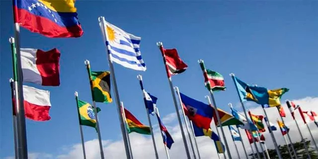 1960 - 1970 En América Latina se elabora los conceptos de identidad