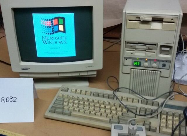 Se crea el sistema operativo windows para las computadoras