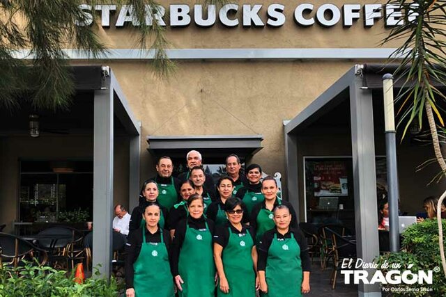 Comienza a servir bebidas Frappuccino® mezcladas.