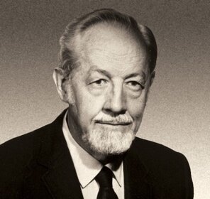 STANLEY SMITH STEVENS