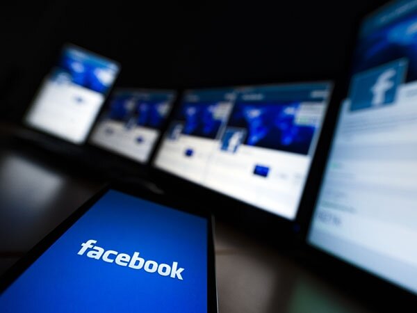 (ENERO)      Facebook realizó un experimento con usuarios por medio de la manipulación de las publicaciones.