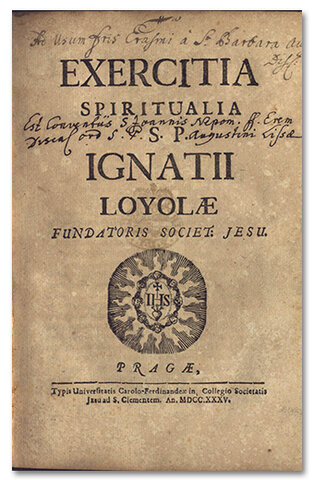 Hace público su primer libro