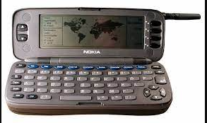 Año 1996:  Nokia 9000 Communicator