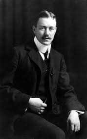 Max Frix, comienza a trabajar en BMW.