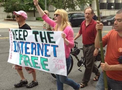 Protestas a la FCC