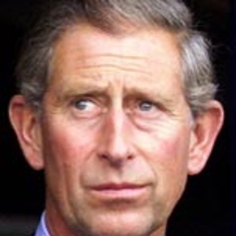 Nace Carlos de Inglaterra