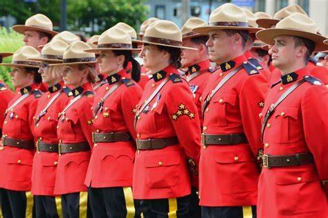 Policía Montada del Noroeste (NWMP), Policía Montada de Canadá (RCMP)