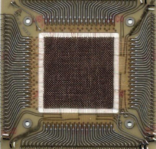 La memoria de núcleo magnético