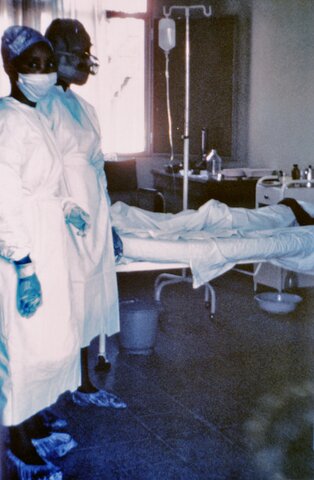 Primera identificación del virus del Ebola