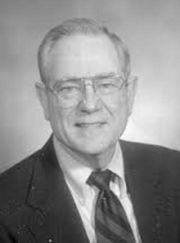 1987 - Ronal H. ballou, pionero en el concepto moderno de cadena de suministro.