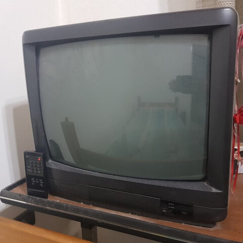 PRIMEROS TELEVISORES CON CONTROL REMOTO