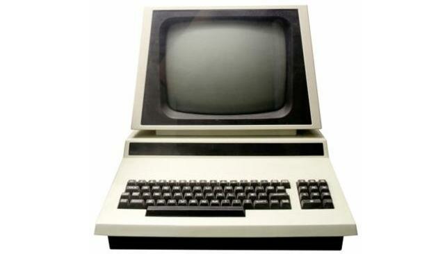 LOS AÑOS 80 LA ENSEÑANZA TELEMATICA