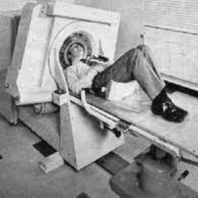 Timeline: Tomografía Computarizada