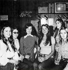 CONTINUA EN EL TIEMPO EL INTERÉS POR LOS JÓVENES.