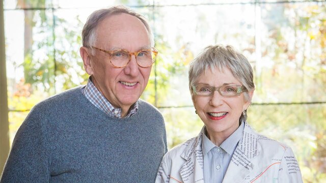 JACK DANGERMOND Y SU ESPOSA LAURA