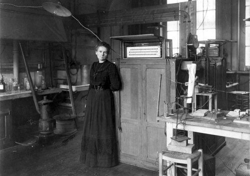 RADIOACTIVIDAD NATURAL Y ARTIFICIAL