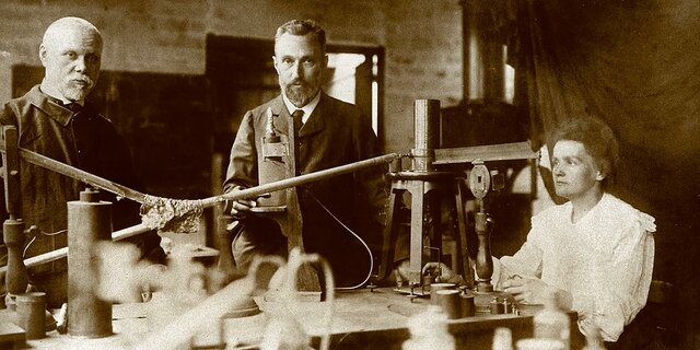 Evento 3 - Aplicación desde 1895 hasta nuestros días Radiación Ionizante