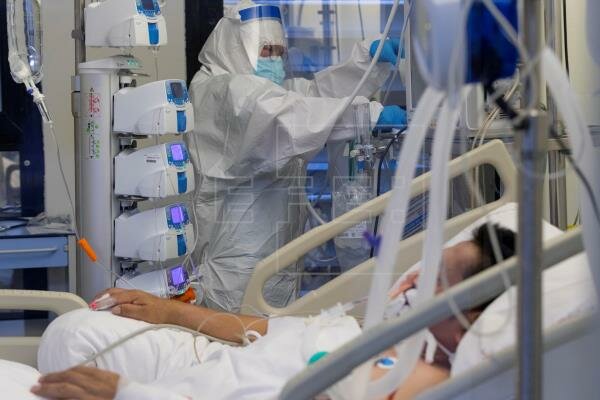 Se abren unidades de cuidados intensivos