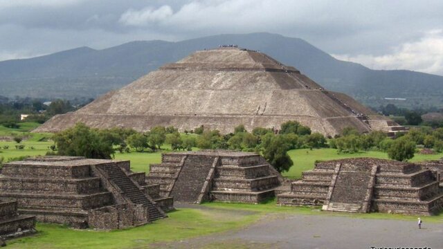 Teotihucan: piramides del sol y luna