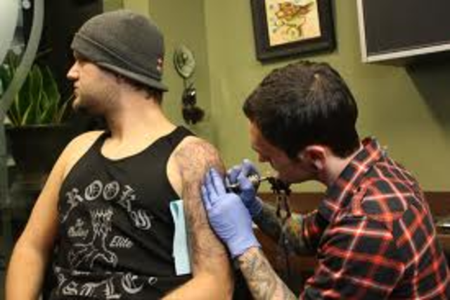 New York bans tattoo after Hepatitis outbreak