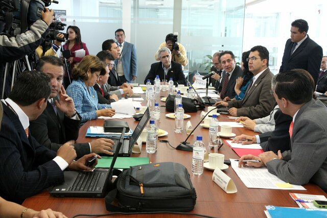 Integro comisiones nacionales e internacionales