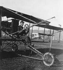 Primer correo áereo