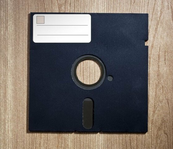 Invention of Floppy Disk