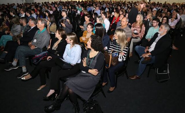 Nomeação como presidente no II Congresso Argentino de Psiquiatria