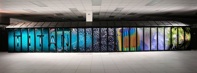 TITÁN, LA SUPERCOMPUTADORA