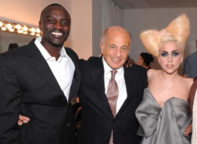 Lady Gaga started to write song for Interscop fecords.