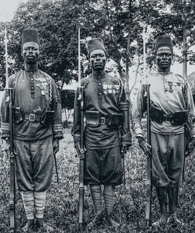 Léopold II cède le Congo à la Belgique