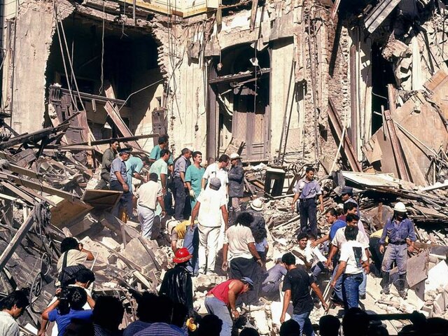 Ataque terrorista a la Embajada de Israel en Argentina