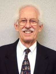 Peter Temin habla de la crisis en el sector de la construcción, la caída de los precios agrícolas o la reducción de algunos sectores industriales.