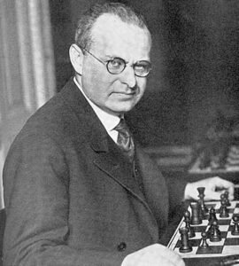 Aron Nimzowitsch publica Mi sistema