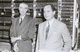 John Von Neumann y Oskar Morgenstern