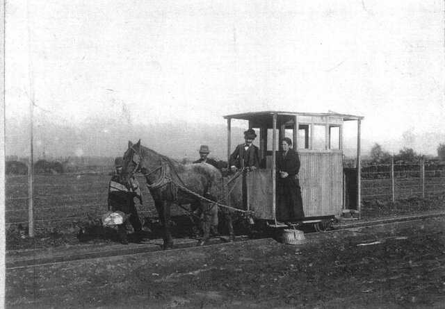Ferrocarril tirado por caballos