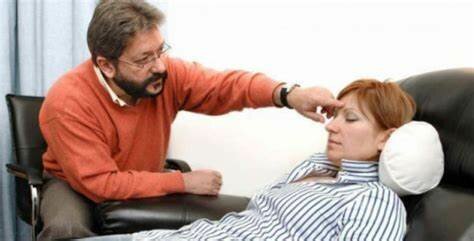 HIPNOTERAPIA