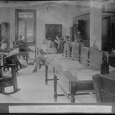 Timeline: Administración en Méxcio: 1900-2030