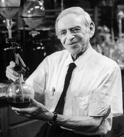 Casimir Funk (1884-1967)