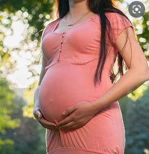 1990 Mujeres en embarazo