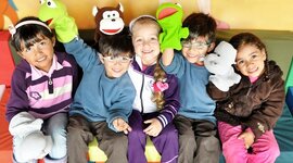 Timeline: TRAS LOS PASOS DE LA INFANCIA Y LA ADOLESCENCIA