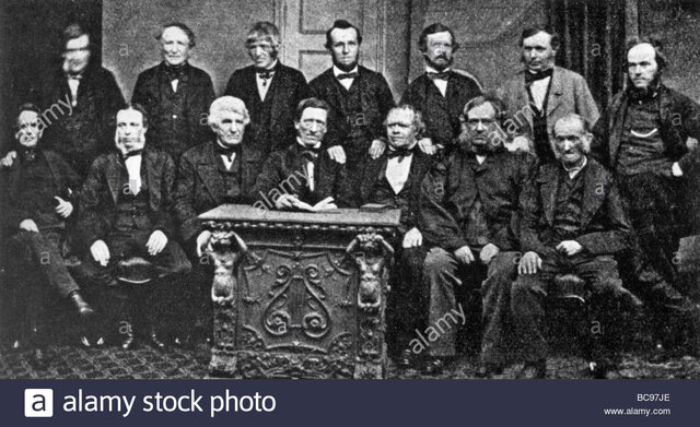 fundación de la llamada Sociedad Equitativa de Pioneros de Rochdale